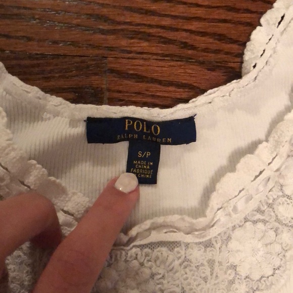 White tank top with detailing - Picture 2 of 3